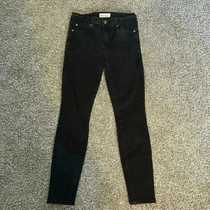 EUC Women’s Gap Jeans, Black, High Rise True Skinny, Size 27R